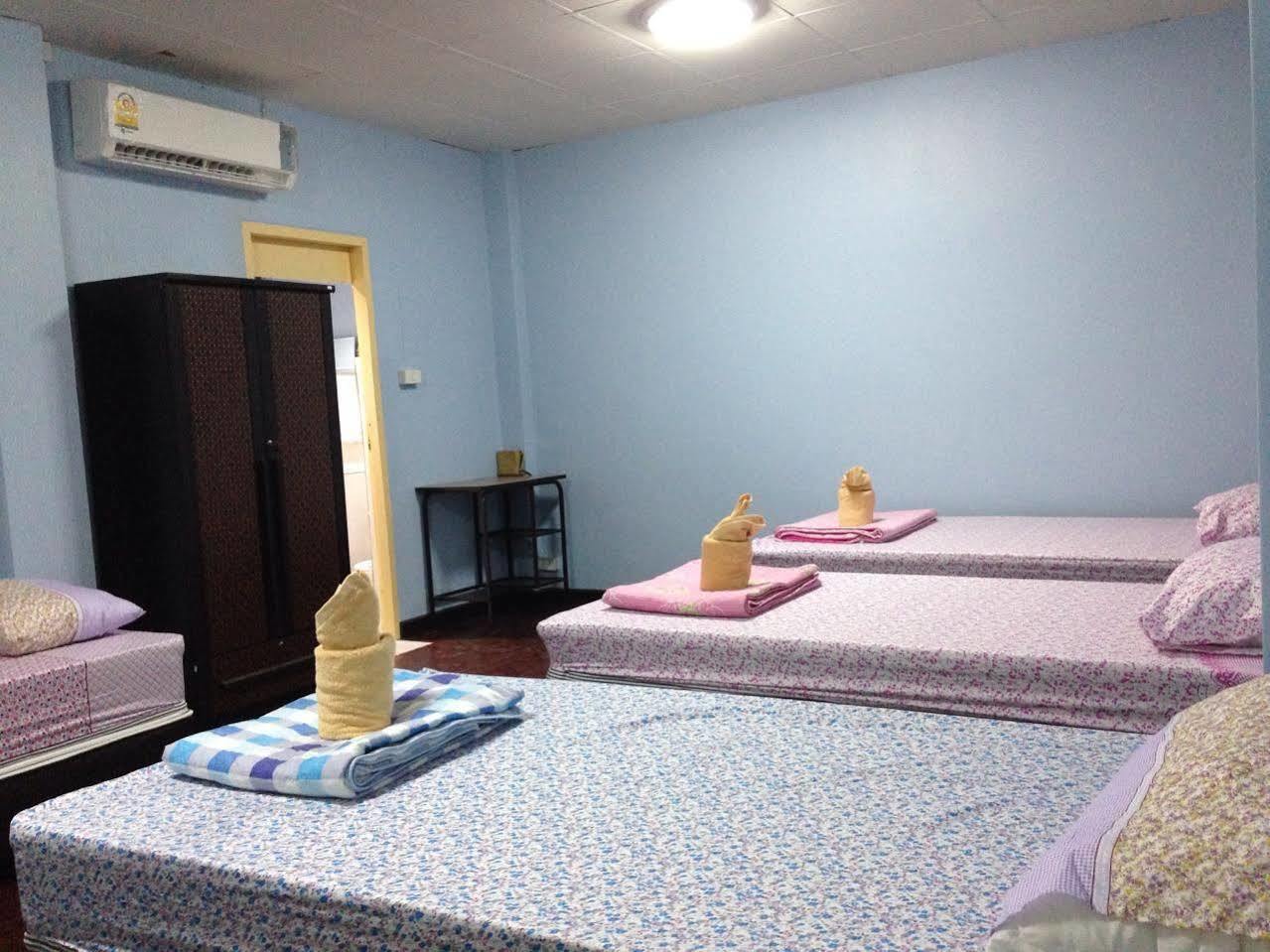 Nalin Guesthouse Chiang Mai Exterior photo